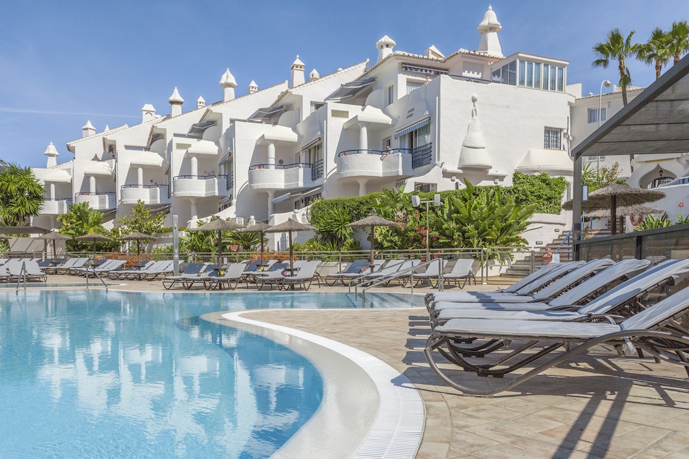 Sahara Sunset — Swimming pool in Benalmadena, Andalusia
