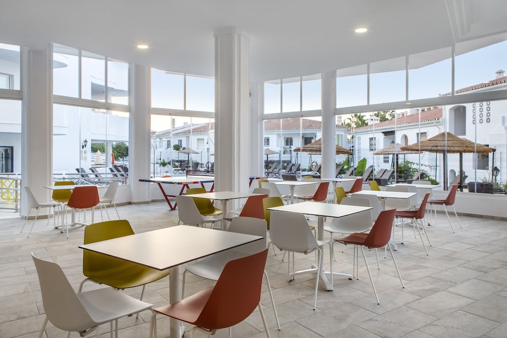 Sahara Sunset — Restaurant & bars in Benalmadena, Andalusia