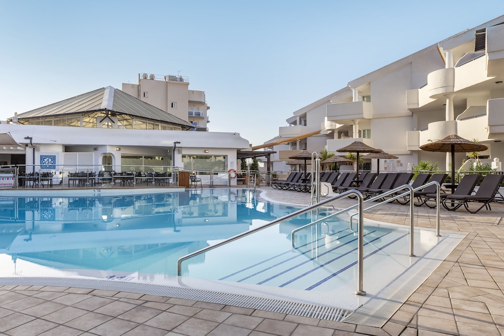 Sahara Sunset — Swimming pool in Benalmadena, Andalusia