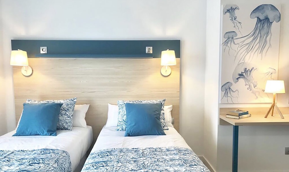 Hotel Salou Beach Rentalmar — Hotel rooms in Salou, Catalonia