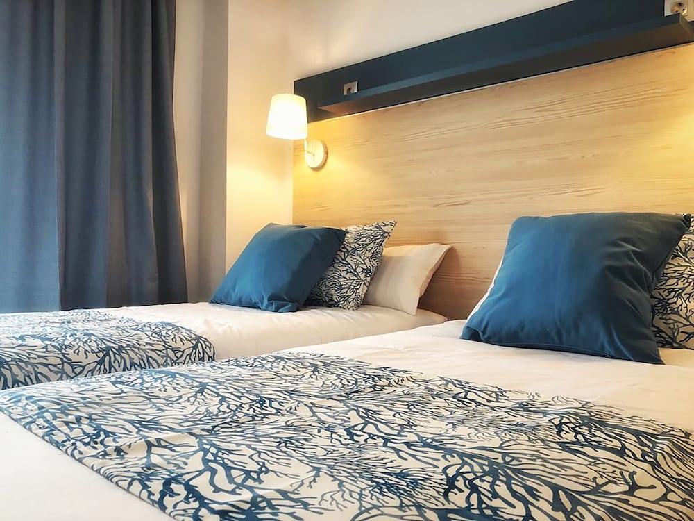 Hotel Salou Beach Rentalmar — Hotel rooms in Salou, Catalonia