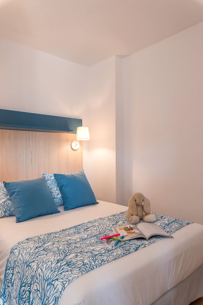 Hotel Salou Beach Rentalmar — Hotel rooms in Salou, Catalonia