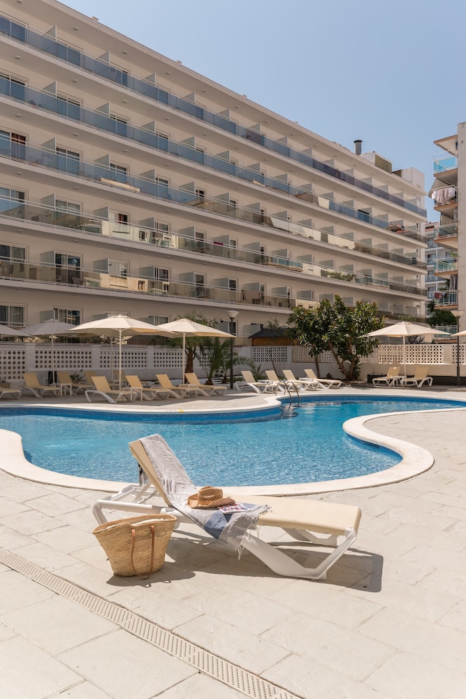 Hotel Salou Beach Rentalmar — Main photo in Salou, Catalonia