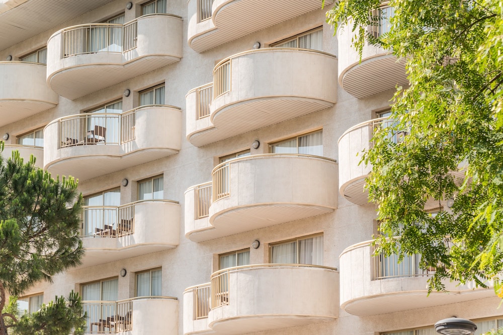 Hotel Salou Beach Rentalmar — Hotel building in Salou, Catalonia