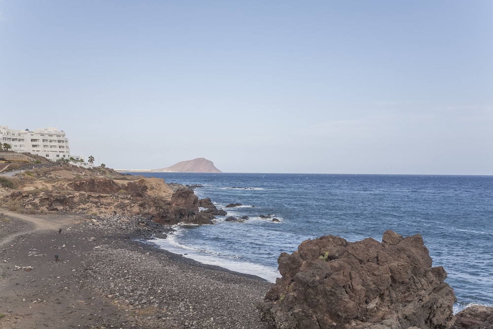 Santa Barbara Golf And Ocean Club — Beach in Golf Del Sur, Canary Islands