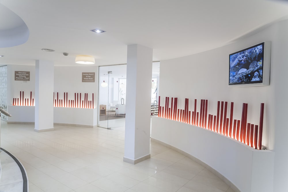 Santa Barbara Golf And Ocean Club — Hotel building in Golf Del Sur, Canary Islands