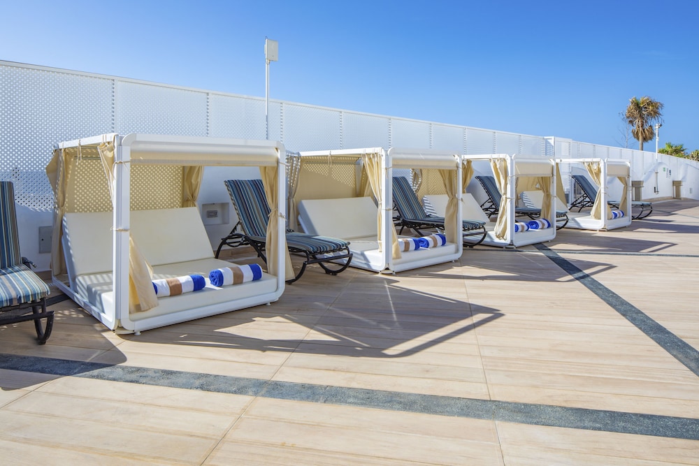 Santa Barbara Golf And Ocean Club — Beach in Golf Del Sur, Canary Islands