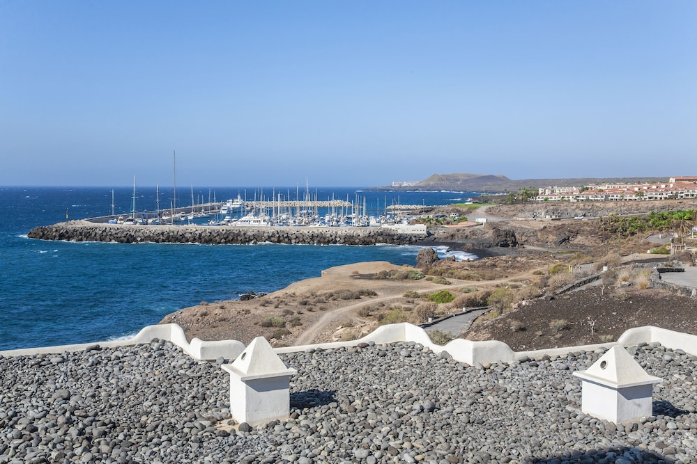 Santa Barbara Golf And Ocean Club — Beach in Golf Del Sur, Canary Islands