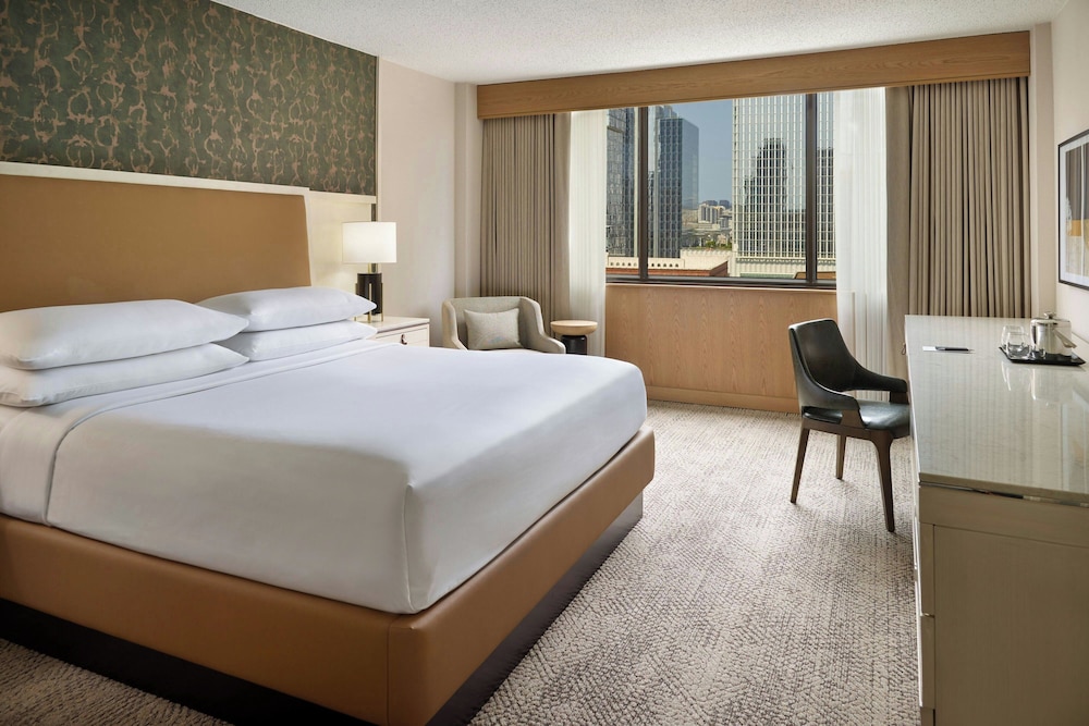 Sheraton Grand Nashville Downtown — Hotel rooms in Nashville, Tennessee
