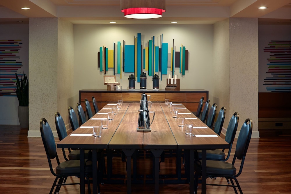 Sheraton Grand Nashville Downtown — Restaurant & bars in Nashville, Tennessee