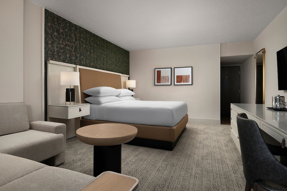 Sheraton Grand Nashville Downtown — Hotel rooms in Nashville, Tennessee