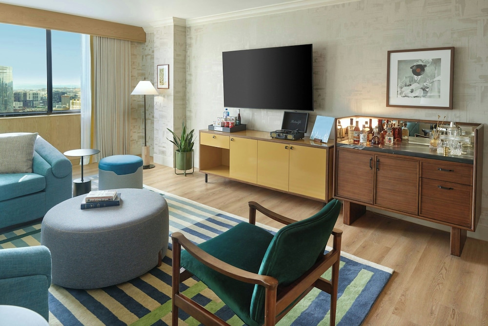 Sheraton Grand Nashville Downtown — Hotel rooms in Nashville, Tennessee