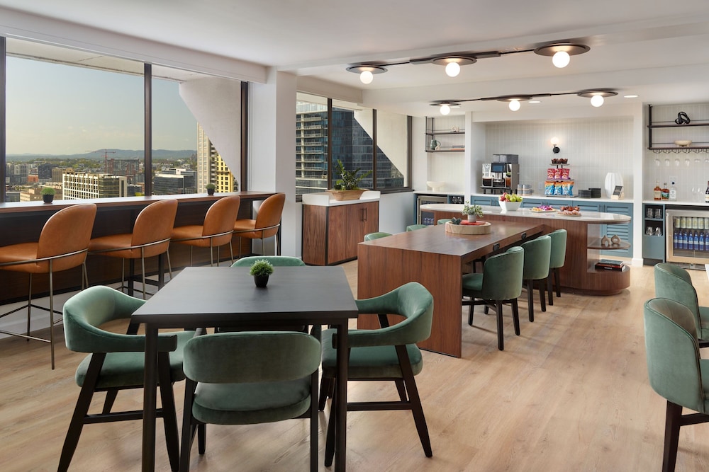 Sheraton Grand Nashville Downtown — Restaurant & bars in Nashville, Tennessee