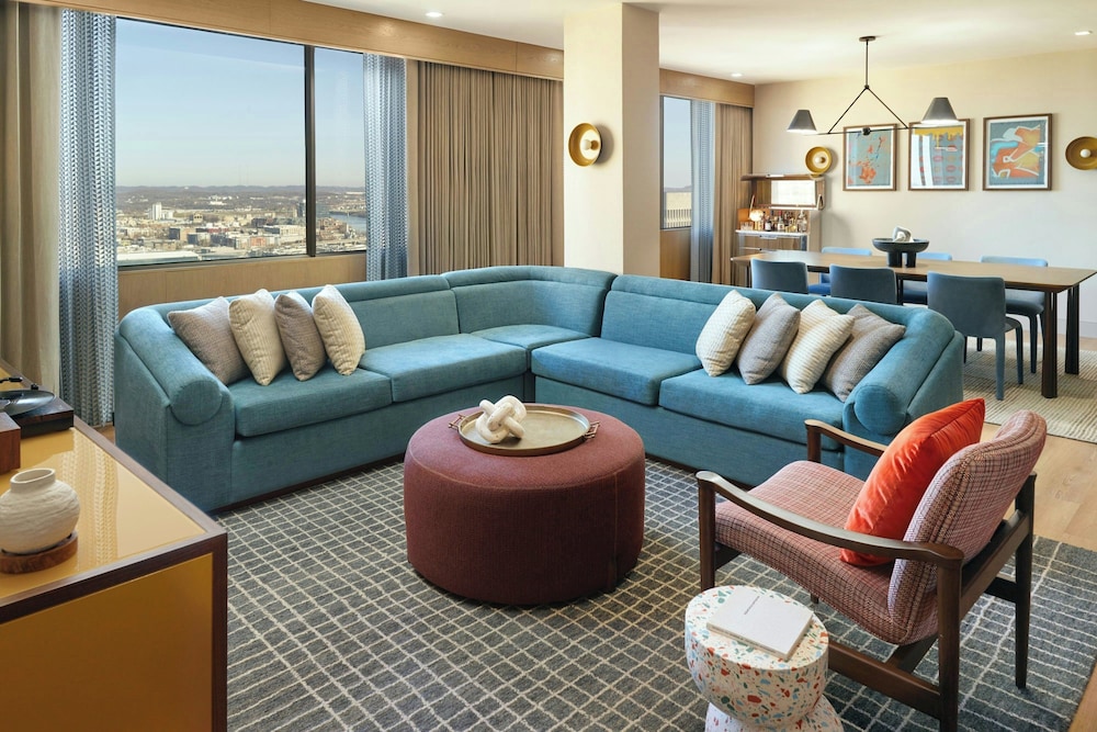 Sheraton Grand Nashville Downtown — Hotel rooms in Nashville, Tennessee