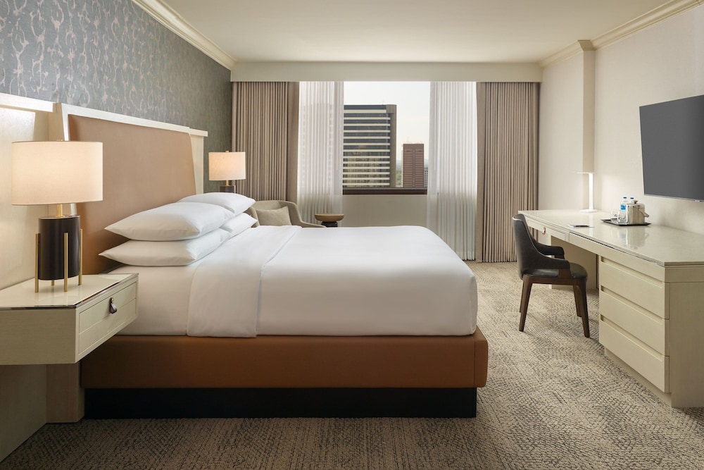 Sheraton Grand Nashville Downtown — Hotel rooms in Nashville, Tennessee