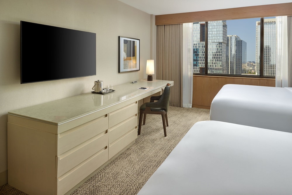 Sheraton Grand Nashville Downtown — Hotel rooms in Nashville, Tennessee