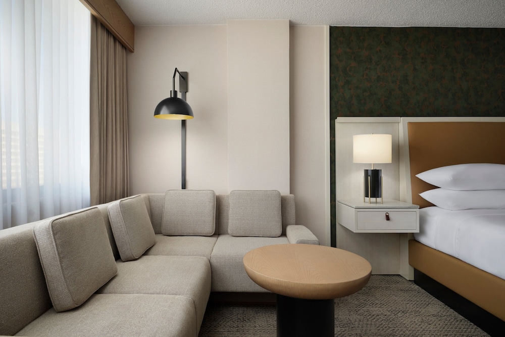 Sheraton Grand Nashville Downtown — Hotel rooms in Nashville, Tennessee
