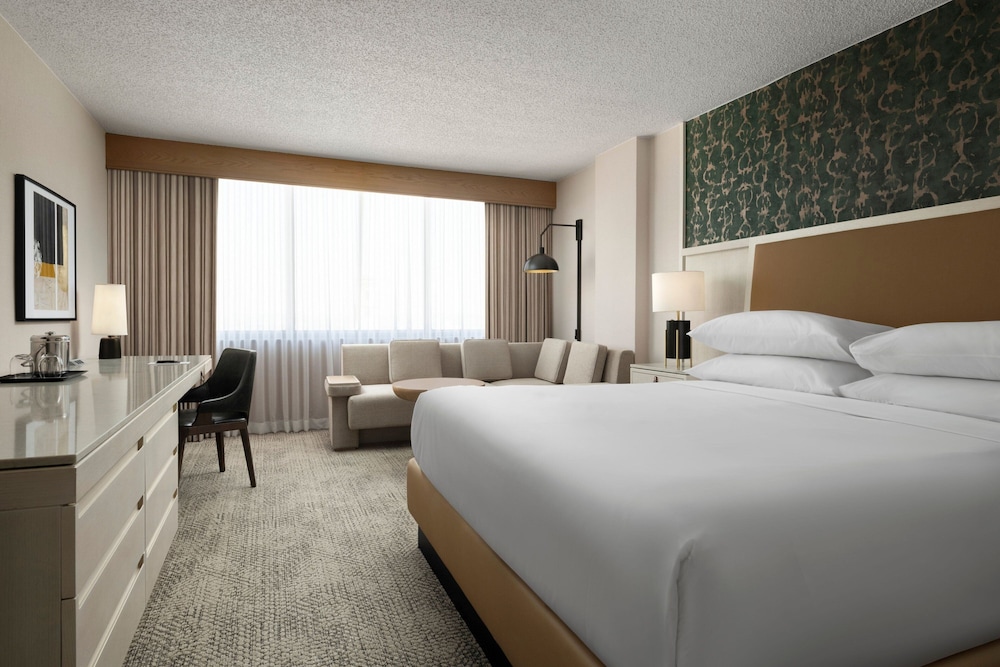 Sheraton Grand Nashville Downtown — Hotel rooms in Nashville, Tennessee