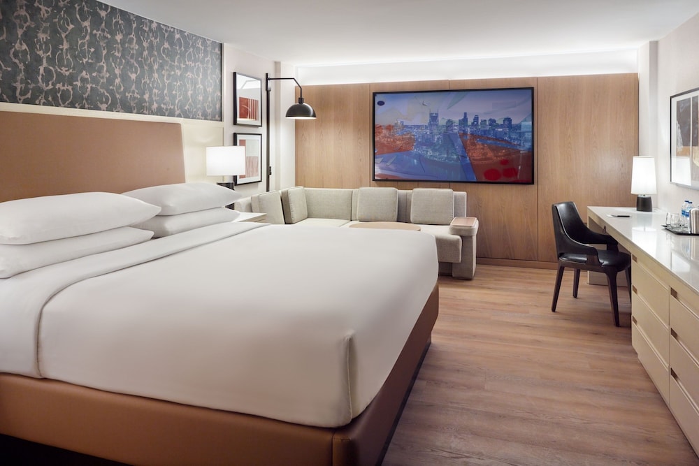 Sheraton Grand Nashville Downtown — Hotel rooms in Nashville, Tennessee