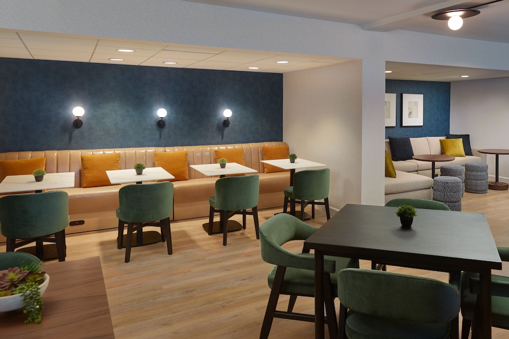 Sheraton Grand Nashville Downtown — Restaurant & bars in Nashville, Tennessee