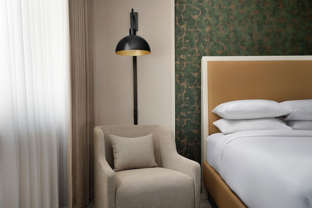 Sheraton Grand Nashville Downtown — Hotel rooms in Nashville, Tennessee