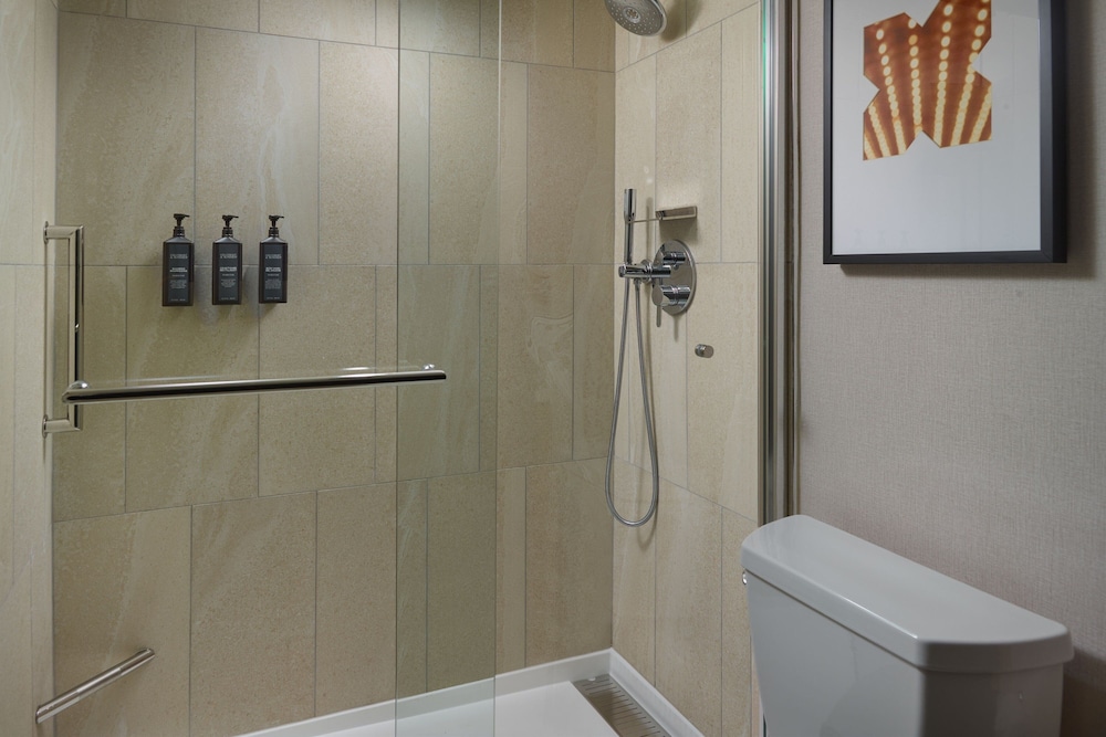 Sheraton Grand Nashville Downtown — Hotel rooms in Nashville, Tennessee