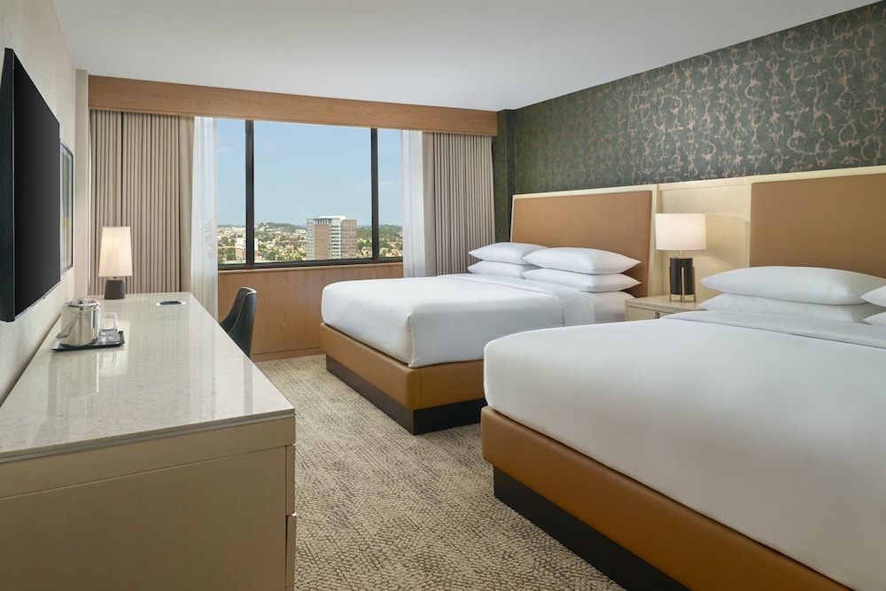 Sheraton Grand Nashville Downtown — Hotel rooms in Nashville, Tennessee
