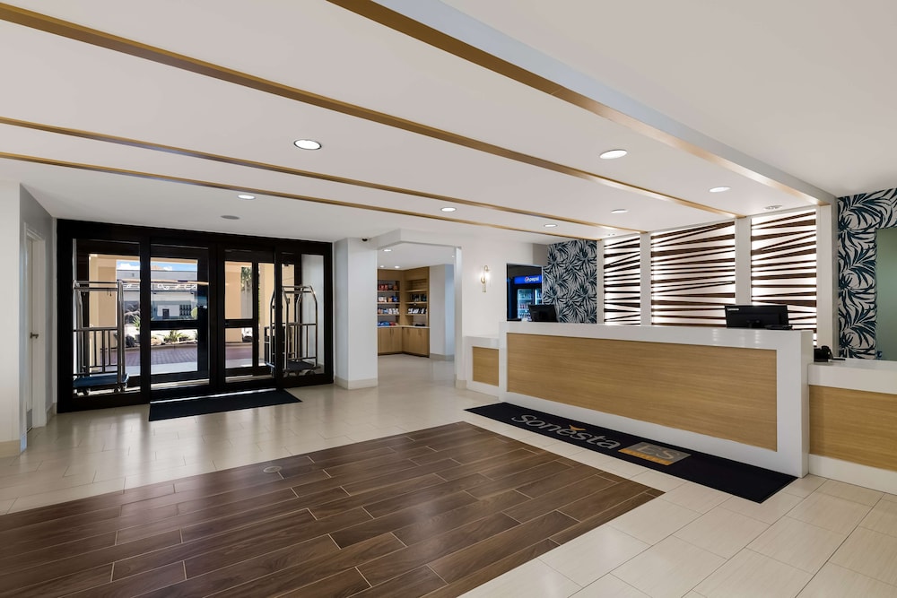 Sonesta ES Suites Orlando - International Drive — Hotel building in Orlando, Florida