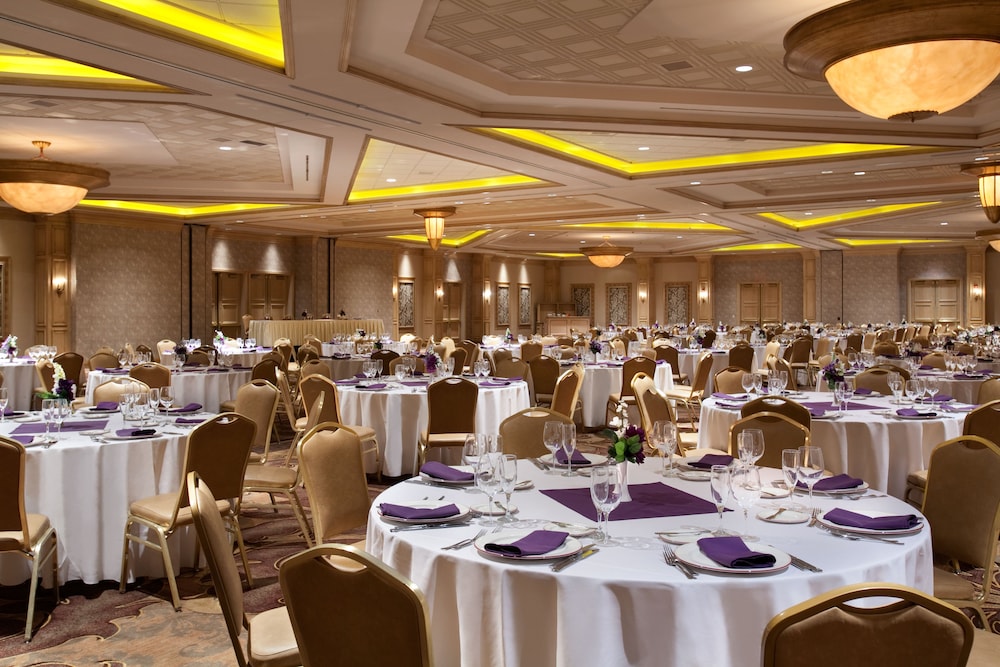 Suncoast Hotel and Casino — Restaurant & bars in Las Vegas, Nevada