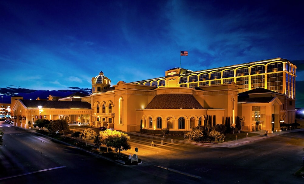 Suncoast Hotel and Casino — Hotel building in Las Vegas, Nevada
