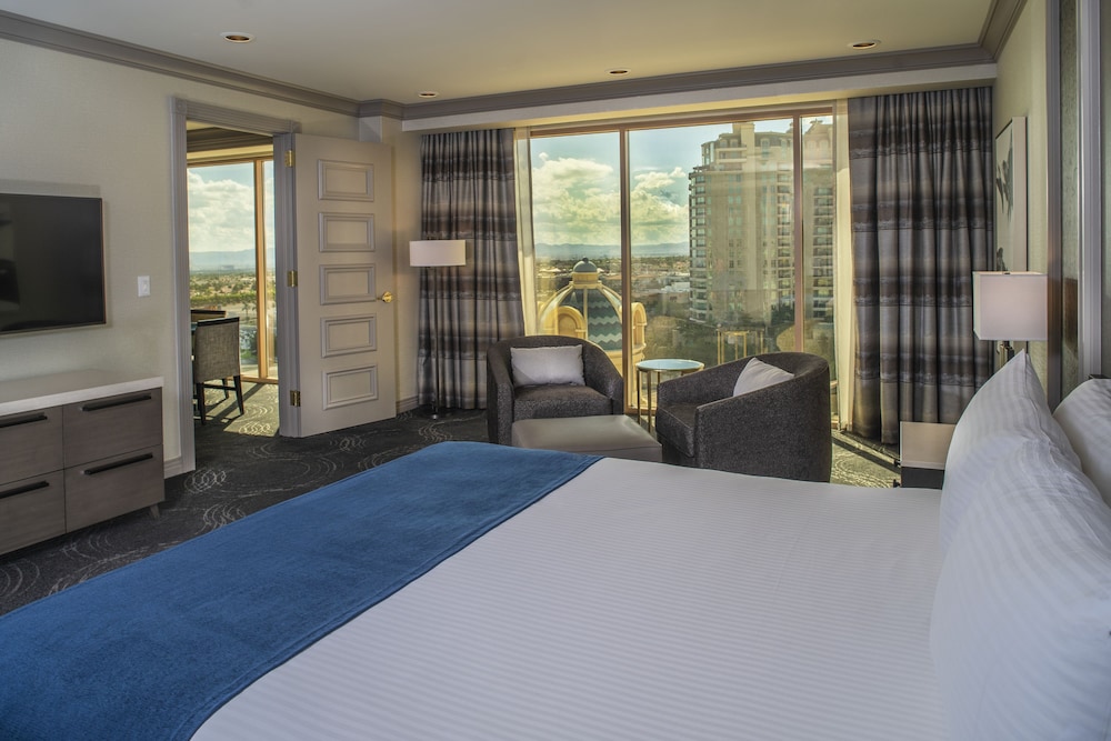 Suncoast Hotel and Casino — Hotel rooms in Las Vegas, Nevada