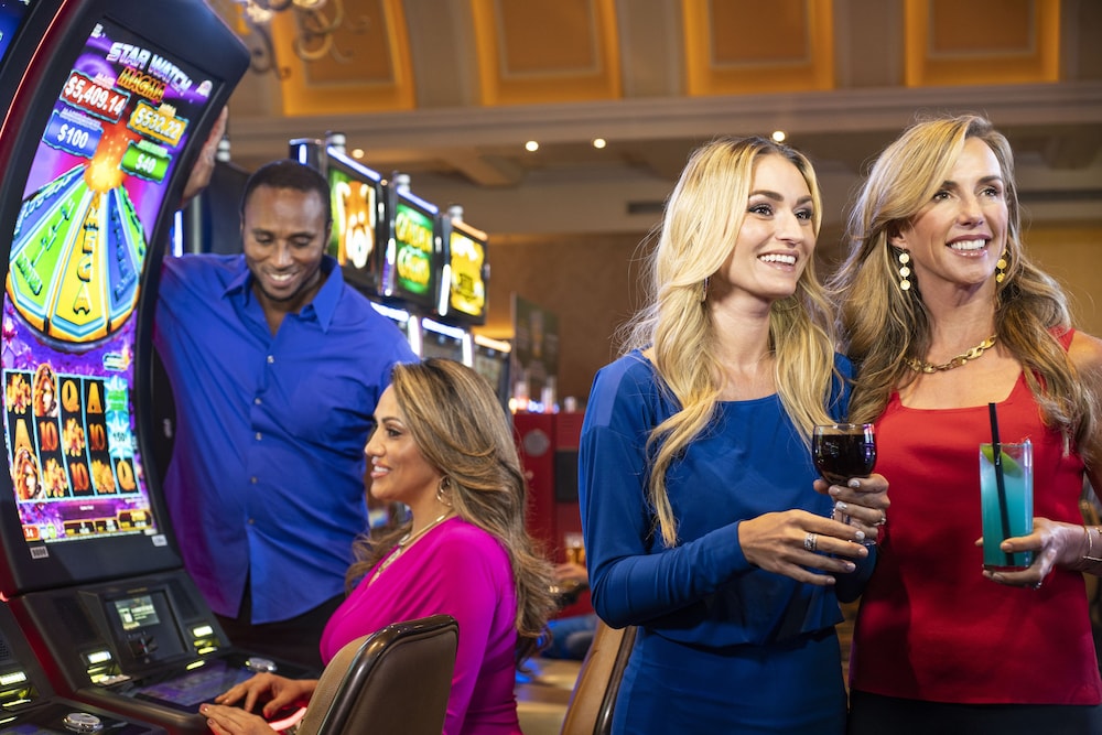 Suncoast Hotel and Casino — Restaurant & bars in Las Vegas, Nevada