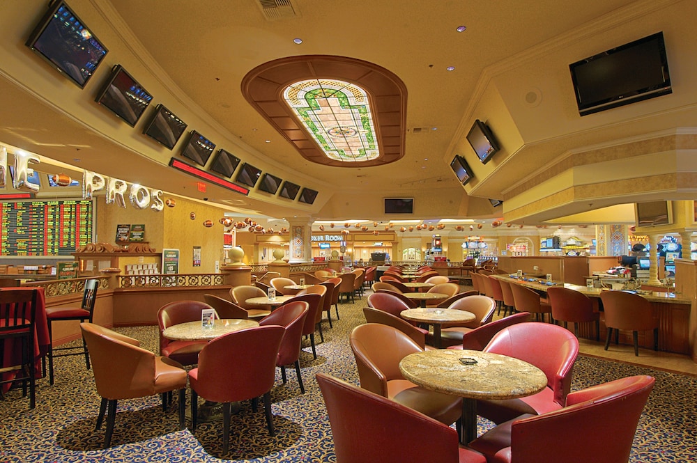 Suncoast Hotel and Casino — Restaurant & bars in Las Vegas, Nevada