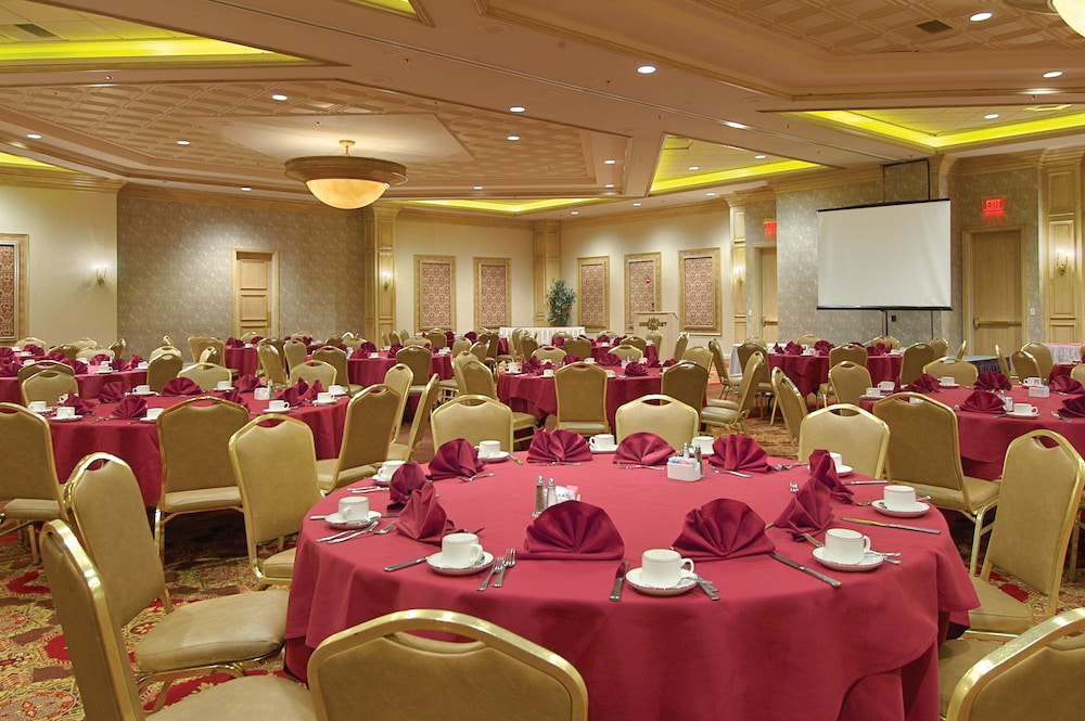 Suncoast Hotel and Casino — Restaurant & bars in Las Vegas, Nevada