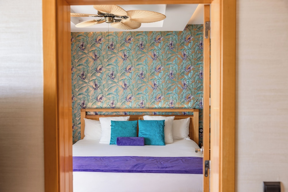 Serenity Amadores — Hotel rooms in Puerto Rico, Canary Islands