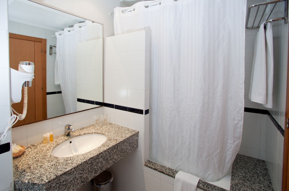 Hotel Ses Figueres — Hotel rooms in Ibiza Town, Balearic Islands