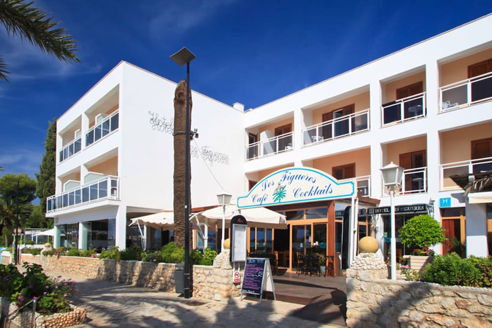Hotel Ses Figueres — Hotel building in Ibiza Town, Balearic Islands