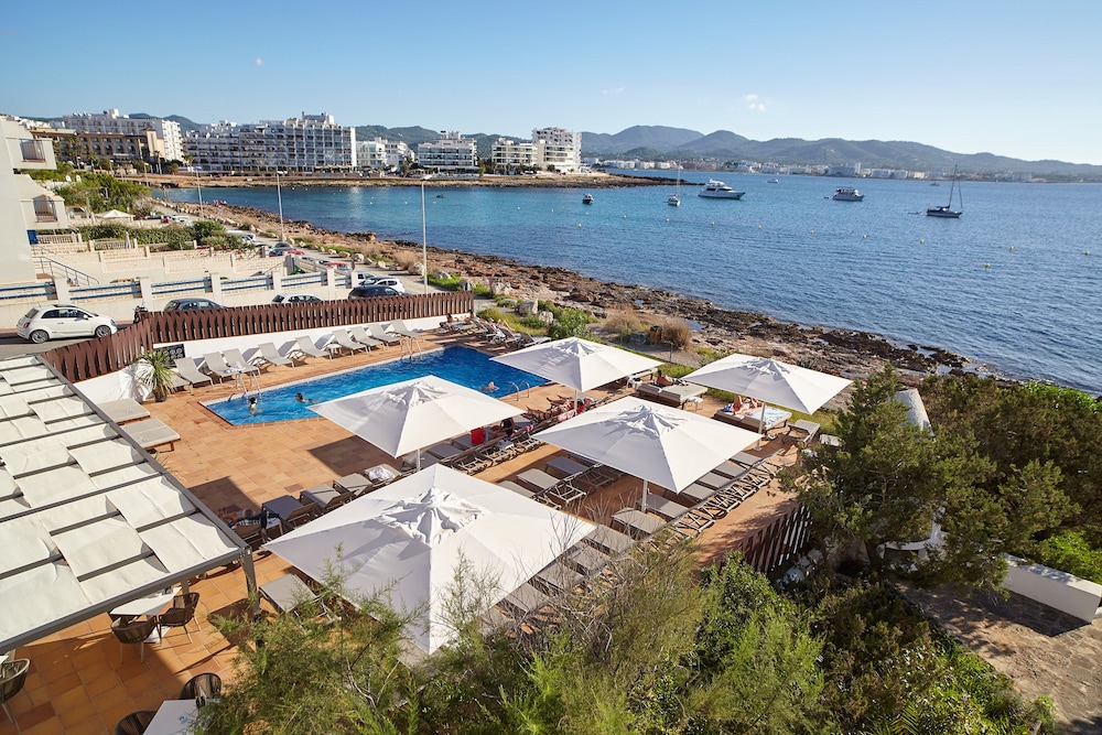 Sol Bahia Ibiza Suites — Swimming pool in San Antonio, Balearic Islands