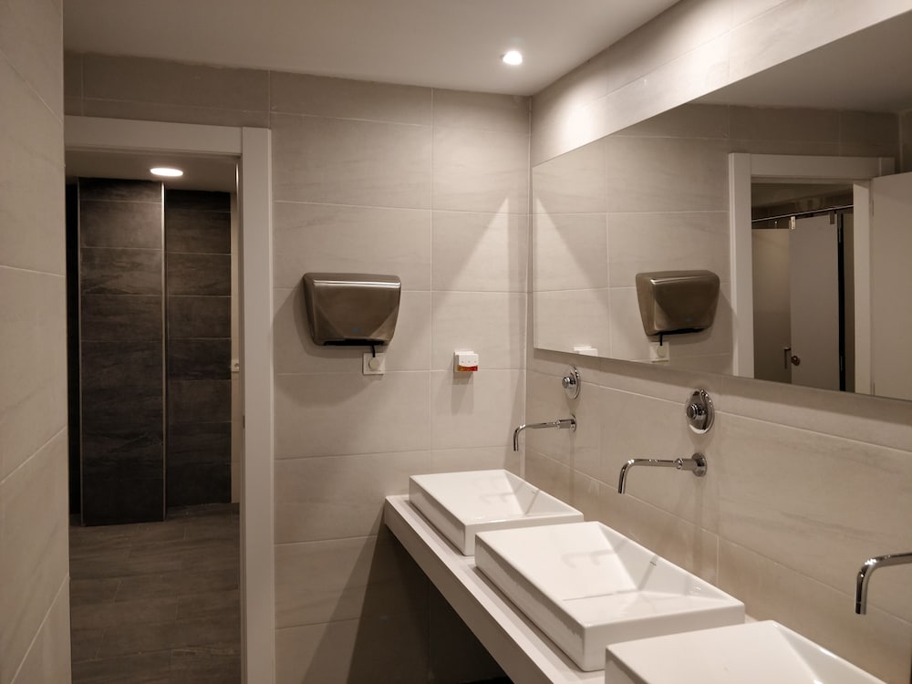 Sol Bahia Ibiza Suites — Hotel rooms in San Antonio, Balearic Islands