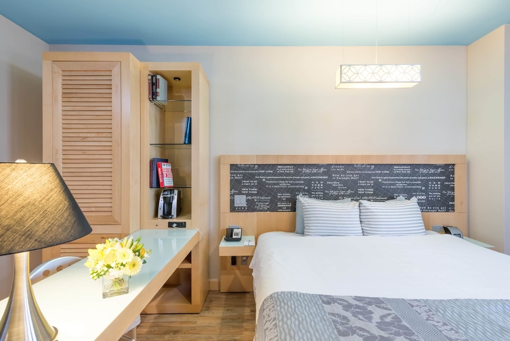 TRYP by Wyndham New York City Times Square / Midtown — Hotel rooms in New York City, New York State