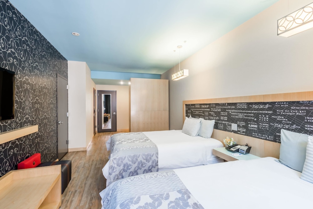 TRYP by Wyndham New York City Times Square / Midtown — Hotel rooms in New York City, New York State