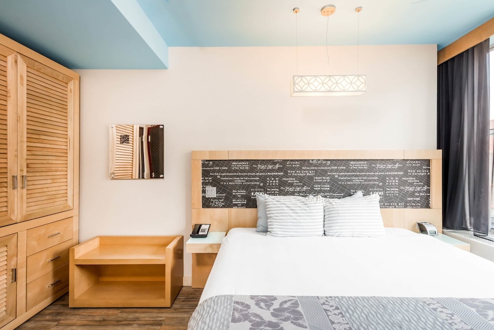 TRYP by Wyndham New York City Times Square / Midtown — Hotel rooms in New York City, New York State