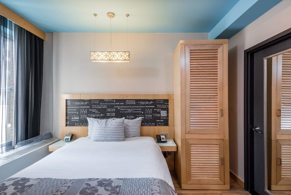 TRYP by Wyndham New York City Times Square / Midtown — Hotel rooms in New York City, New York State