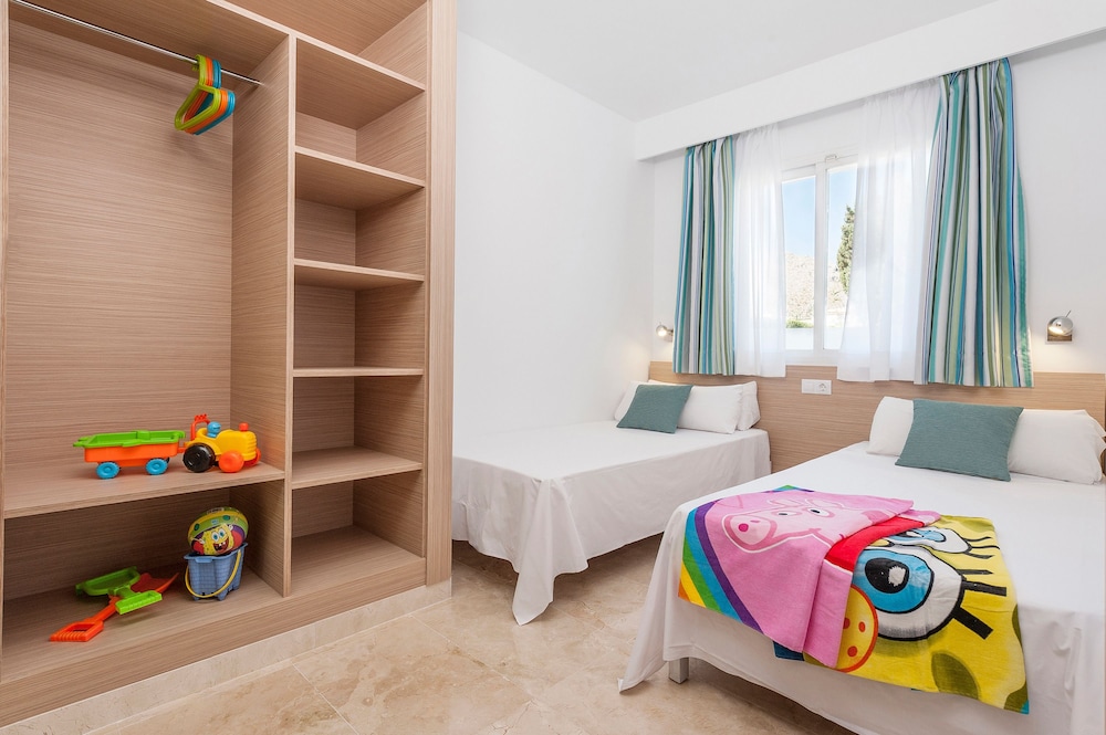 A10 Solecito Apartamentos — Hotel rooms in Alcudia, Balearic Islands