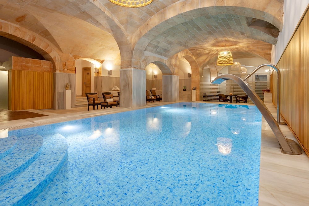 Son Julia Country House & Spa — Swimming pool in Llucmajor, Balearic Islands