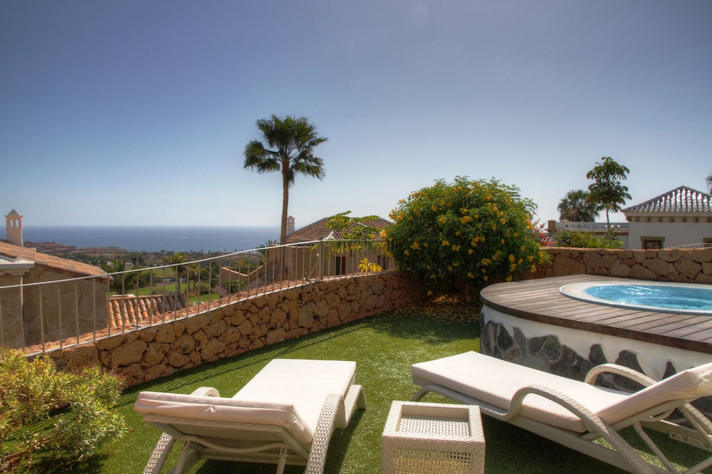 Hotel Suite Villa María — Swimming pool in Costa Adeje, Canary Islands