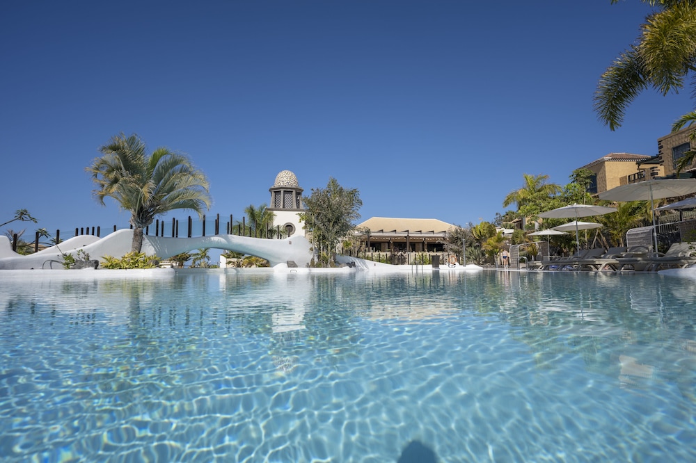 Hotel Suite Villa María — Swimming pool in Costa Adeje, Canary Islands