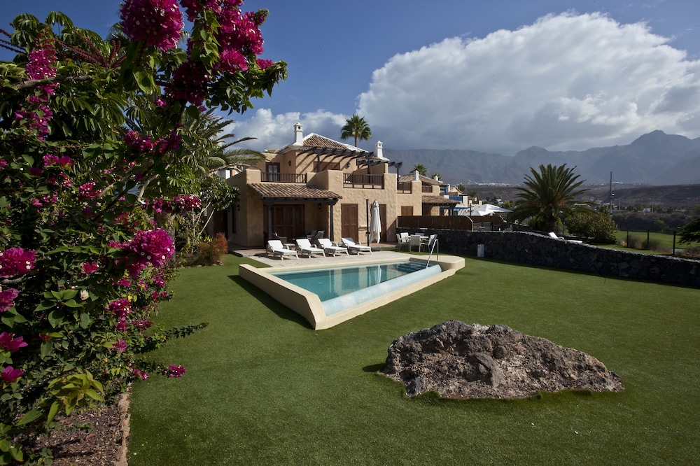 Hotel Suite Villa María — Swimming pool in Costa Adeje, Canary Islands