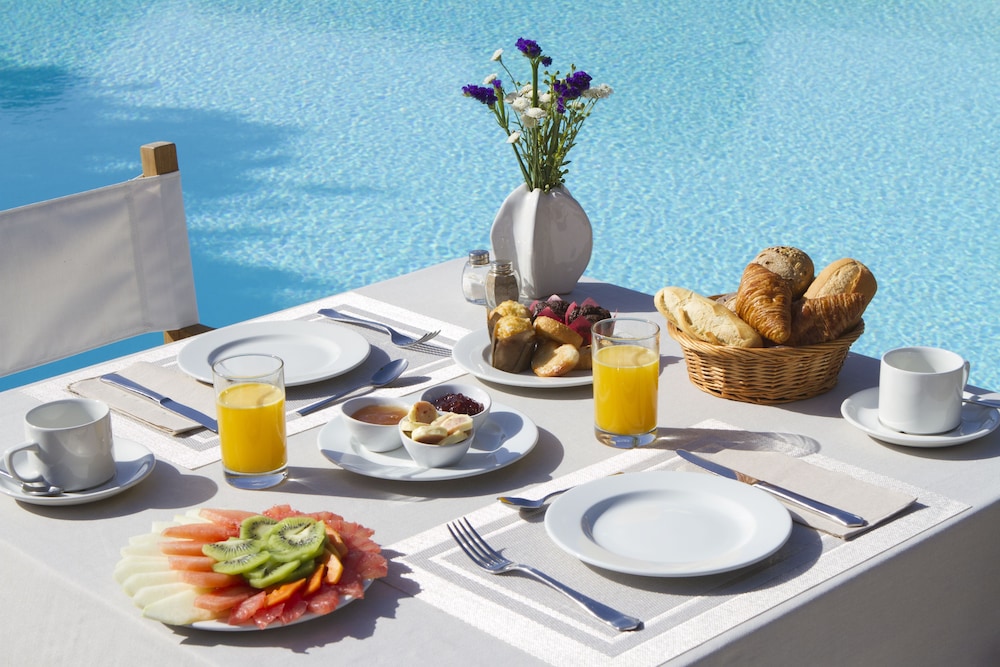 Villas Alondra — Restaurant in Puerto del Carmen, Canary Islands