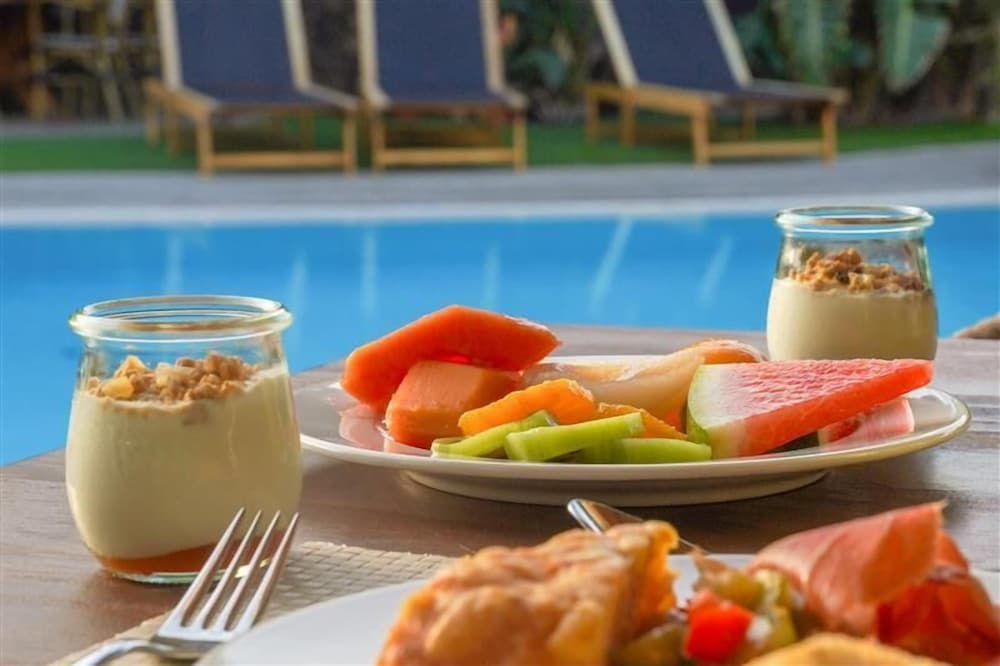 Villas Alondra — Restaurant in Puerto del Carmen, Canary Islands